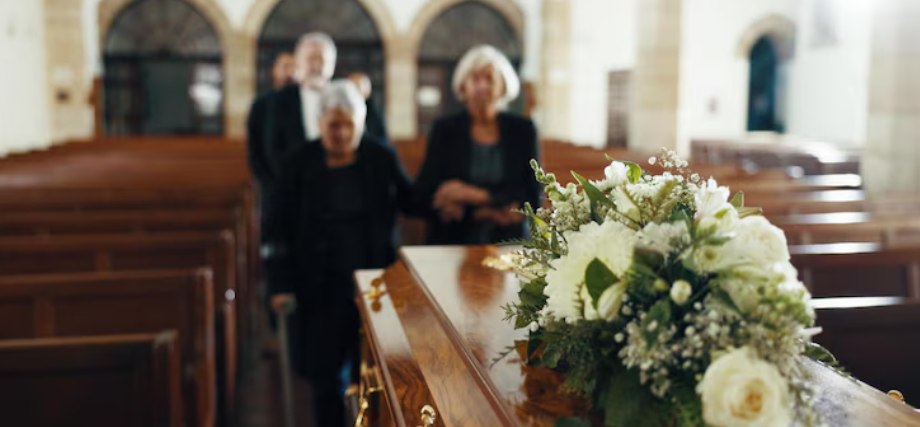Wichtige Dienstleistungen, die Sie in Betracht ziehen sollten, wenn ein geliebter Mensch stirbt